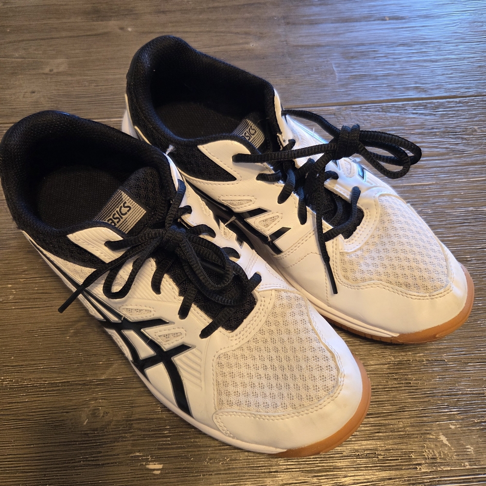ASICS Gel Upcourt 3, White and Black Athletic Sneakers Women's 7.5